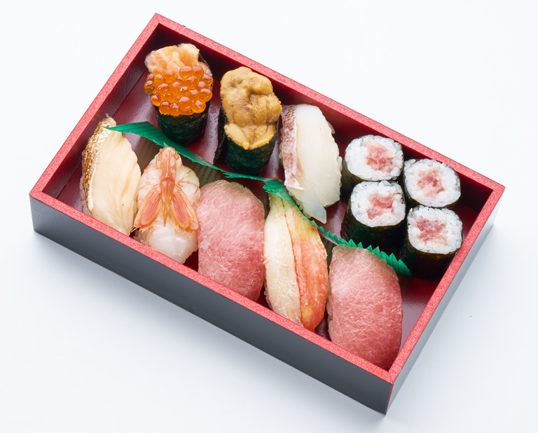 〈知床鮨〉北海生寿司