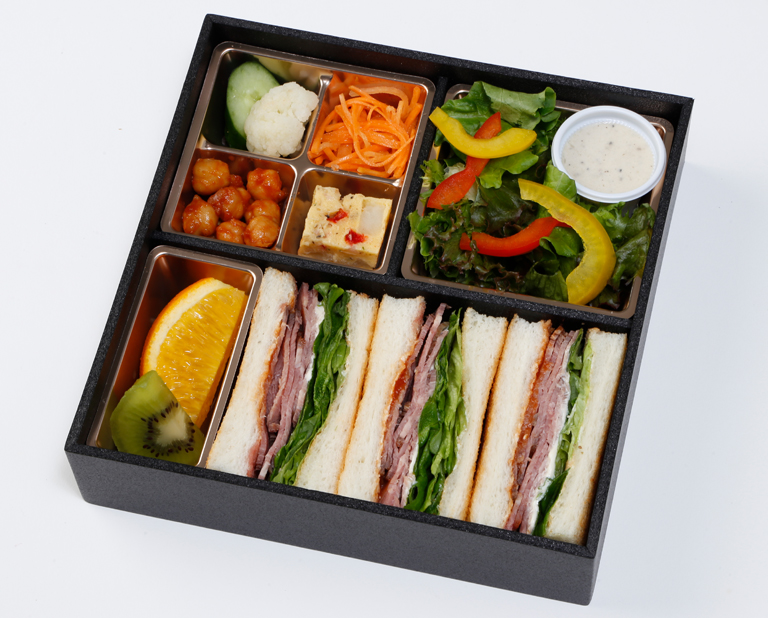 〈西洋銀座〉ローストビーフサンドイッチ弁当