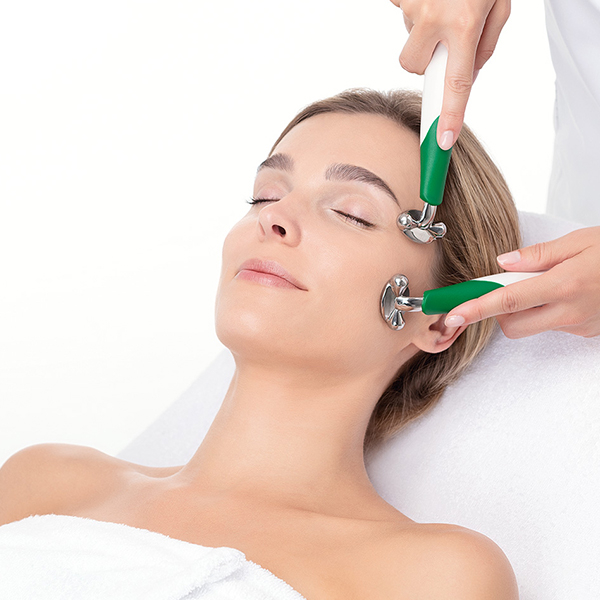 〈マリコール〉初回限定 フェイシャル エステ体験クーポン!