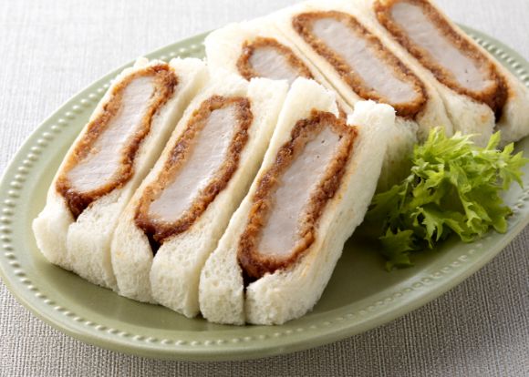 〈まい泉〉ヒレかつサンド