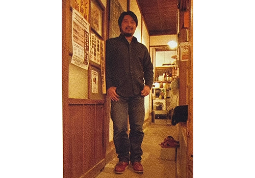 建築デザイナー時の村井さんの写真